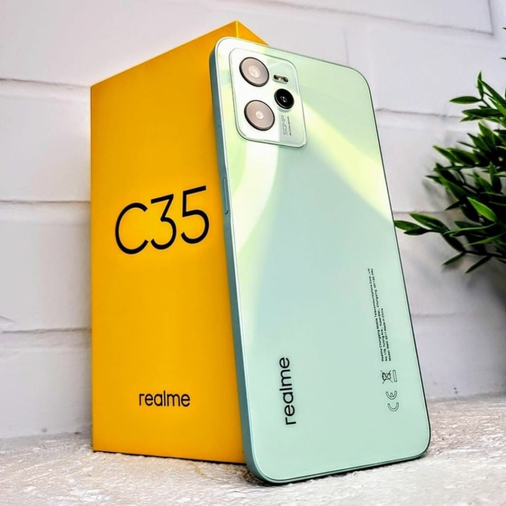 Realme C35